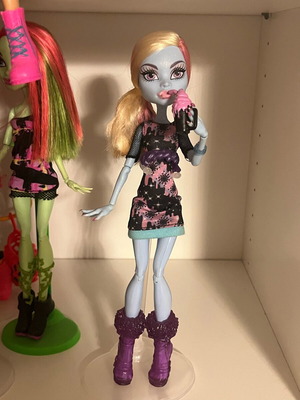Monster High Doll Coffin Bean Abbey Bominable used