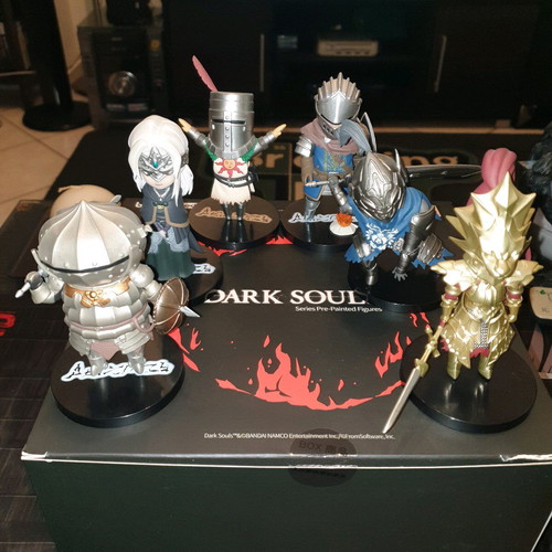 Dark Souls figures set 6 pcs like new with master carton Bandai Namco