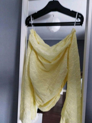 Yellow blouse with lace new, size S
