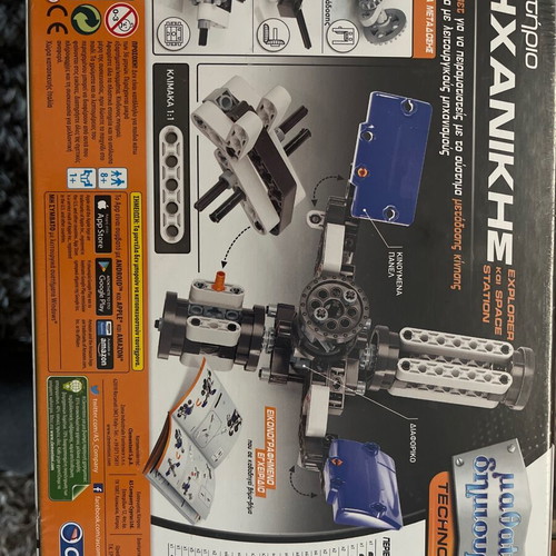 Mechanical Workshop sealed by stem