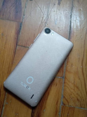 Turbo-X 4G smartphone για ανταλλακτικά μεταχειρισμένο με σπασμένο τατς και οθόνη