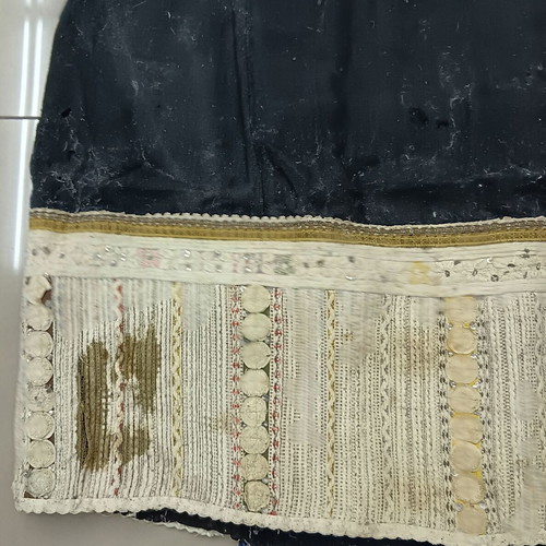 Traditional collectible wool dress era No 67 used
