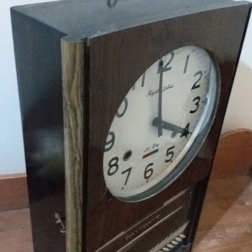 Rhythm Gloria Japanese collectible wall pendulum clock used analog