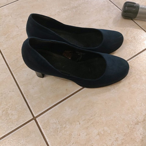 Castor blue shoe with thick heel like new, size 40, Voi & Noi