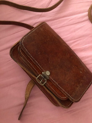 Vintage leather crossbody bag used, brown