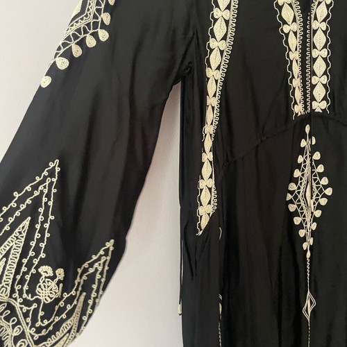 Zara dress like new, black and white, size M