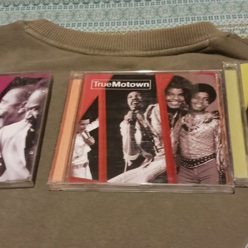 True Motown CD like new, 3 CDs