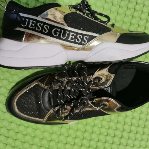 Guess No 39 like new