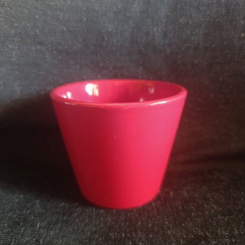 Ceramic pot with embossed heart like new, red color