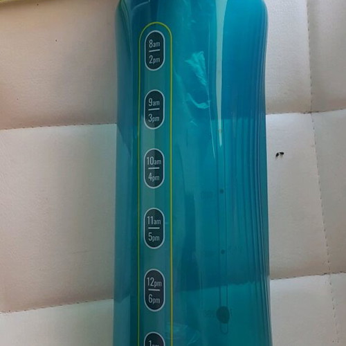 AquaVibe 1.2 l bottle new with straw and hydration markers