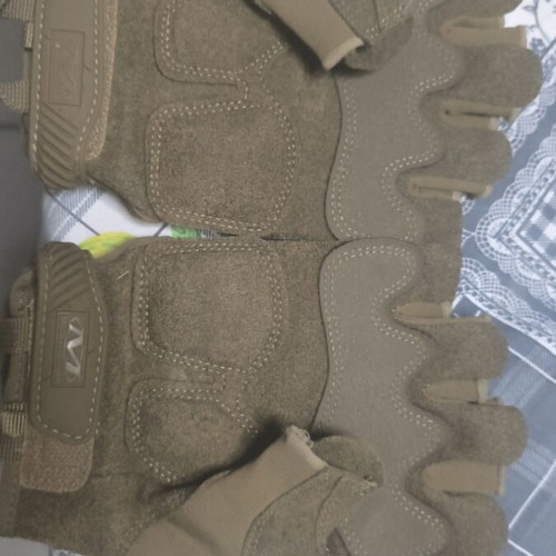Mechanix Mpact medium tactical gloves, army