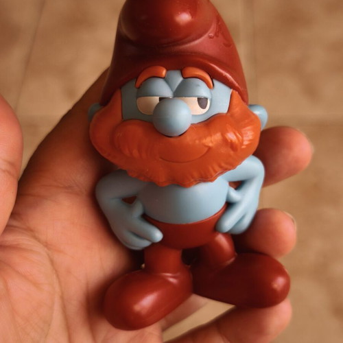 Ken-Papa Smurf collectible figure, 9cm