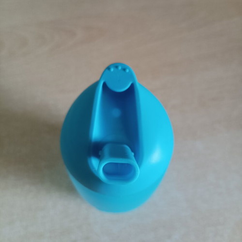 Munchkin toddler cup like new with silicone straw 296ml