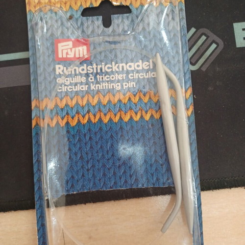 Circular knitting needle No6 like new, 40 cm