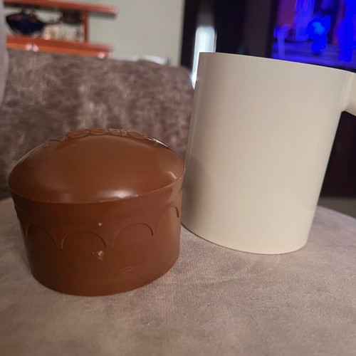 Vintage Nestle collectible shaker like new