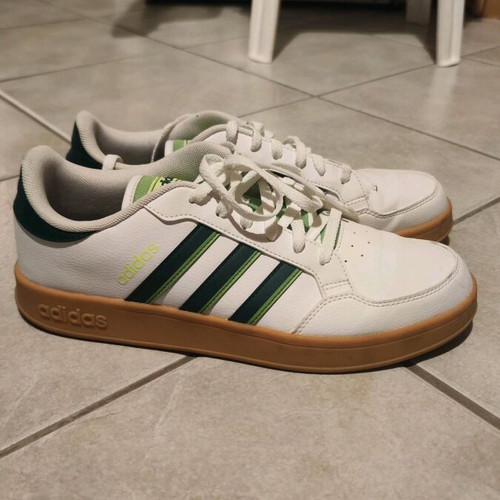 AdidasBreaknet white shoes like new, size 46