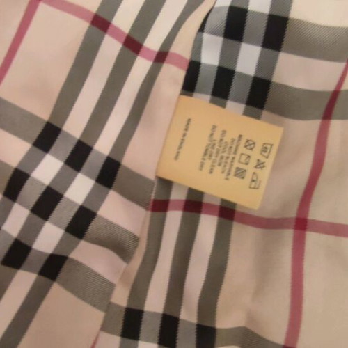 Burberry trench coat new, beige, size M