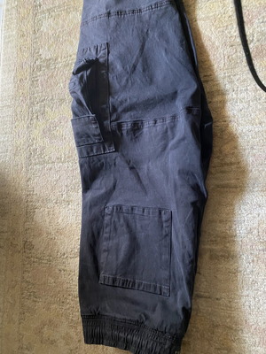 Bershka Black Cargo Pants size L like new
