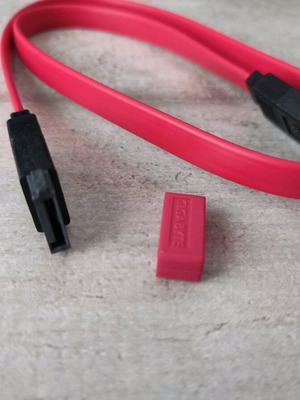 SATA cable like new