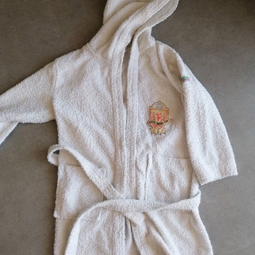 Children's bathrobe with belt used
