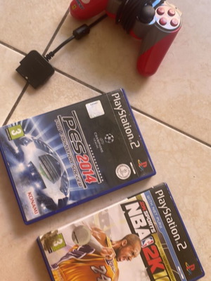 PlayStation 2 controller like new with NBA2K10 and PES2014 games