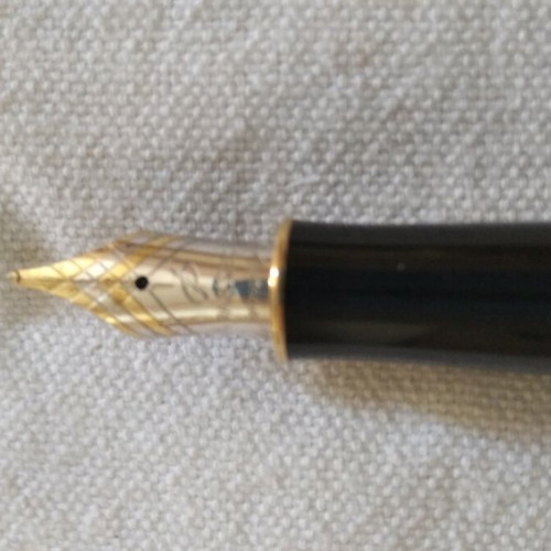 Parker Sonnet pen 18k like new