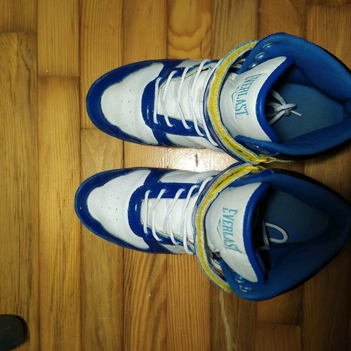 Everlast high-top boxing sneakers used, blue and yellow