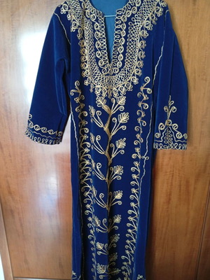 Vintage velvet kaftan with gold embroidery from Afghanistan and Turkmenistan like new