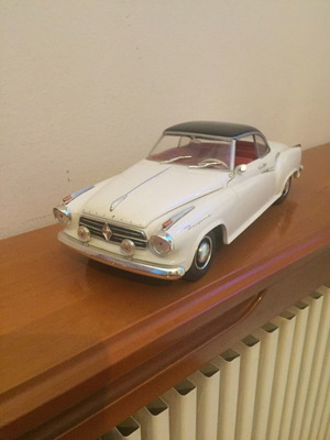 Borgward Isabella 1:18 car like new