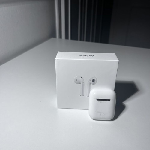 AirPods Gen1 wireless earbuds, left not working