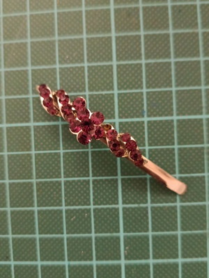 Hair Clip with Purple Rhinestones like new