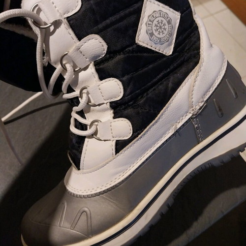 Pepperts snow boots used for girls size 35 white and blue