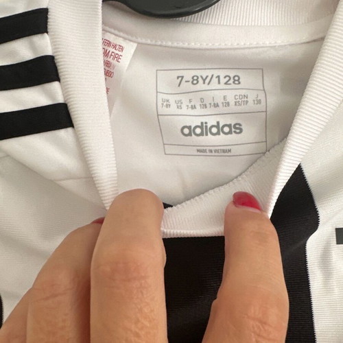 Juventus football shirt 7-8 years new Adidas