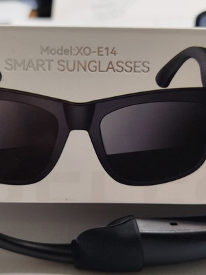 Smart sunglasses new with Bluetooth, headphones, and microphone