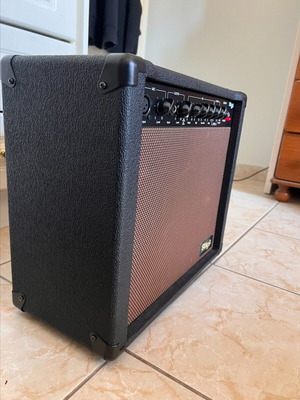 Stagg 20W Acoustic Guitar Amplifier with Spring Reverb like new
