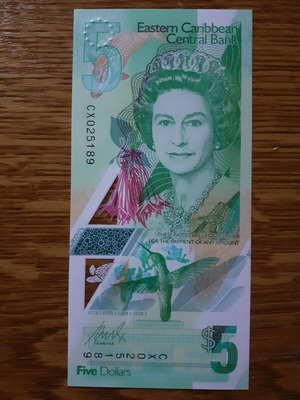 East Caribbean States 5 Dollars 2021 νέα έκδοση πολυμερές QEII Queen Elizabeth 2 P #55 UNC