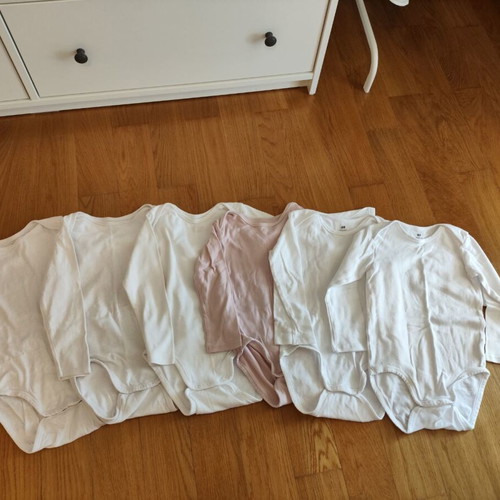 H&M long-sleeve baby bodysuits, 6 pieces, 98cm
