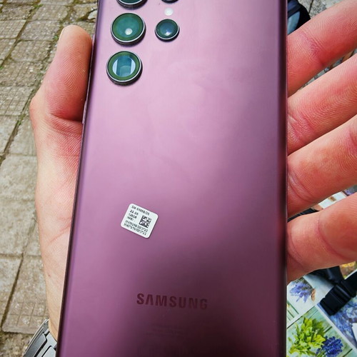Samsung S22 Ultra phone like new, purple, 128GB, 20+ MP camera
