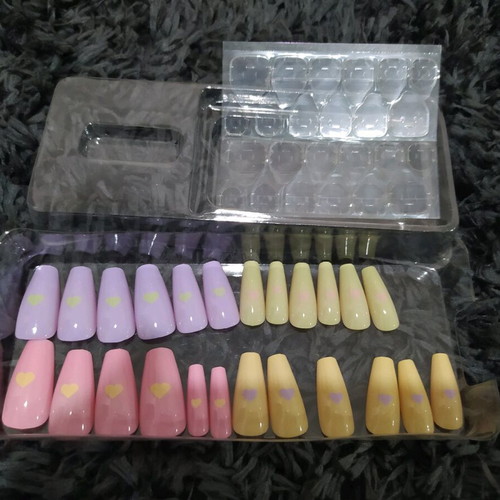 Press on nails 24 pcs new