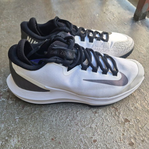 NikeCourt tennis shoes Without box