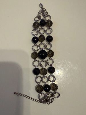 Bracelet used with black beads