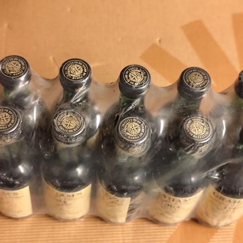 Graham's Late Bottled Vintage 1984 miniatures pack of 29, new 5cl