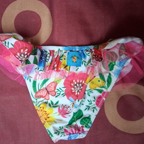 Tortue children's swimsuit like new, size 3 years, colorful
