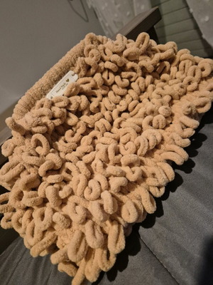 Fluffy handmade bag beige like new