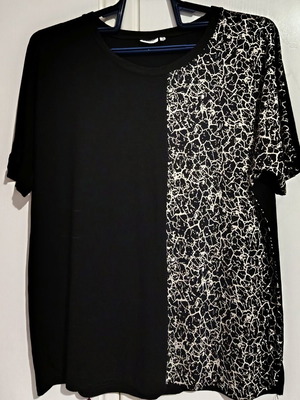Μπλούζα black and white βισκόζη καινούργιο, μέγεθος XXL UK16 Jordano
