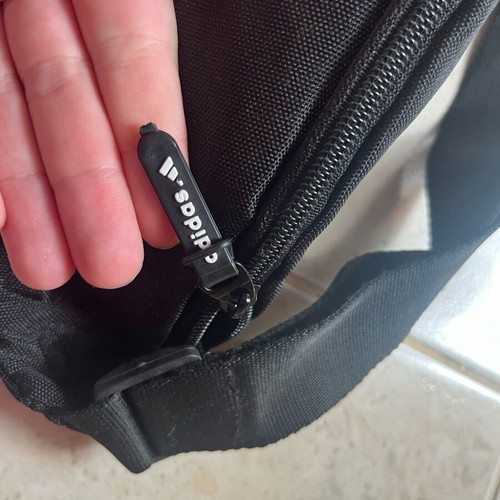 Adidas waist bag like new, adjustable size, black