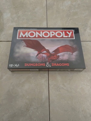 Monopoly Dungeons & Dragons D&D Edition new