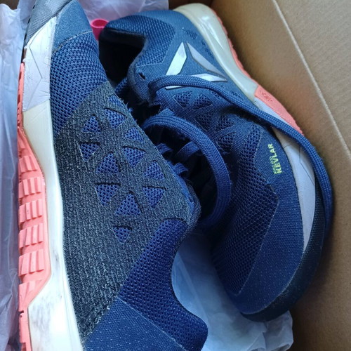 Reebok crossfit athletic shoes used, size 37.5, blue and pink