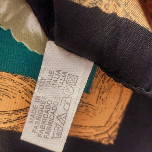 Vintage scarf 85×85 cm polyester used, multicolor floral pattern