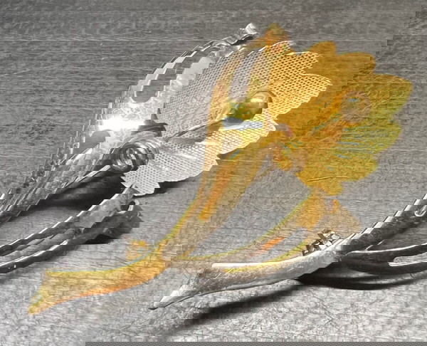 Χρυσή καρφίτσα (750 18 κ 5,8gr)